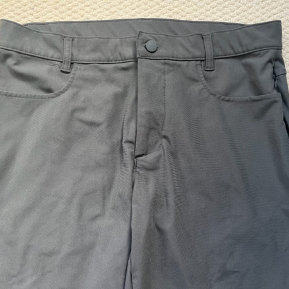 Old Navy Tech Chino Pants, 33x34